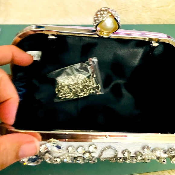 Crystal Covered Clutch w/Silver Chain New